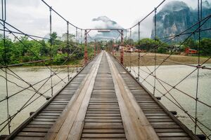 Vang Vieng Travel Tips Guide: Cultural Insights, Costs & Eco-Tours